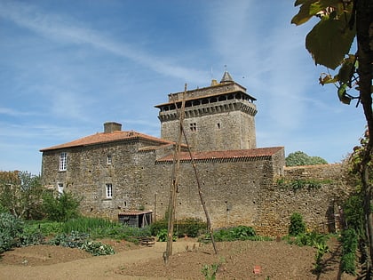 Donjon de Bazoges en Pareds