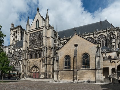 cathedrale saint pierre et saint paul de troyes
