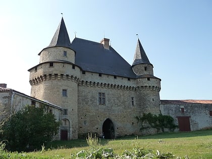 le vieux chateau sigournais