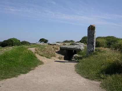 dolmen des pierres plates locmariaquer