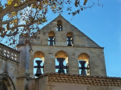 Église Saint-Michel de Caderousse