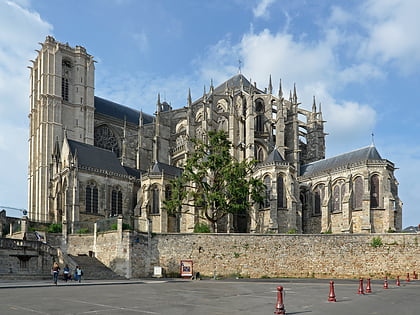 le mans cathedral