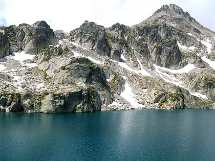 lac du pourtet parc national des pyrenees