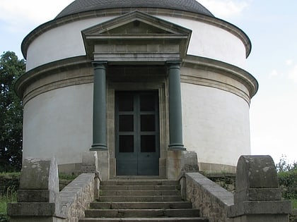 mausolee de cadoudal auray