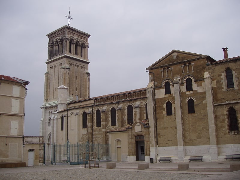 cathedrale saint apollinaire de valence