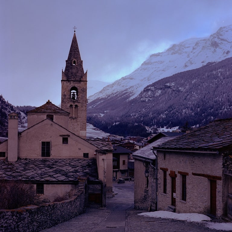 st michaels church lanslevillard