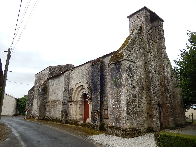 st martins church aujac