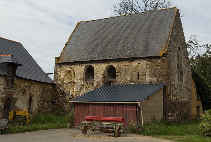 chapelle du chateau de fontenay chartres de bretagne