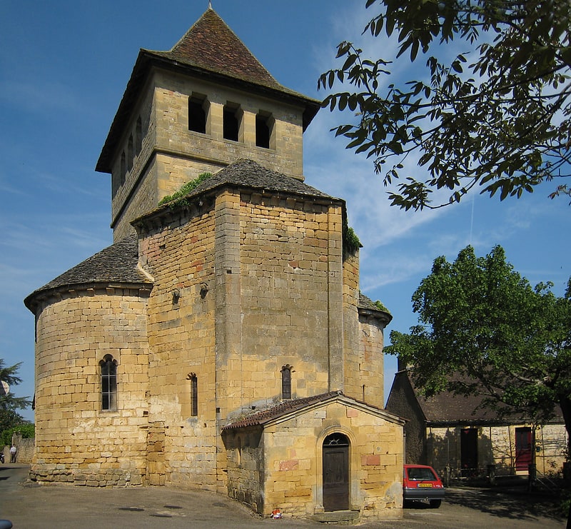 st pierre es liens church marquay