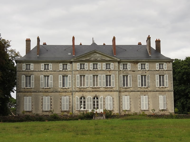 chateau de la roche noyant la gravoyere