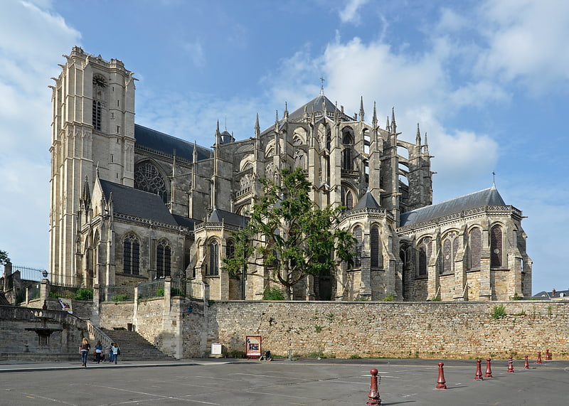 le mans cathedral