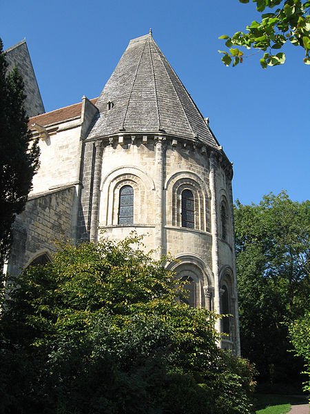 Saint-Nicolas church and cemetery