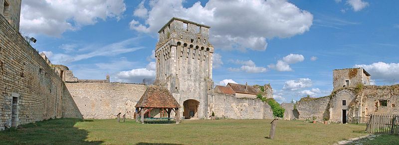 Château de Druyes