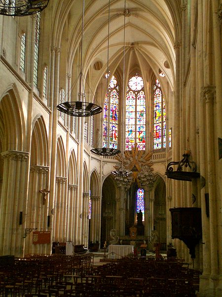 Église Notre-Dame-de-l'Assomption de Villeneuve-sur-Yonne