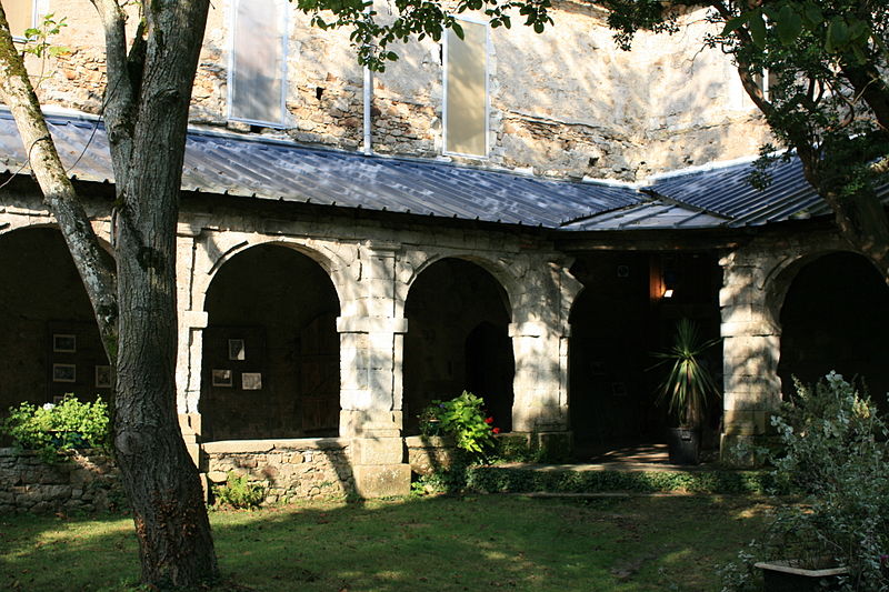 Abbaye Notre-Dame de Blanche-Couronne