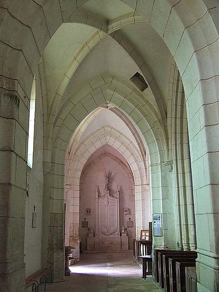 Église Saint-Pierre-aux-Liens d'Étais-la-Sauvin