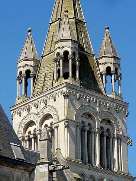 Église Saint-Gervais-et-Saint-Prothais