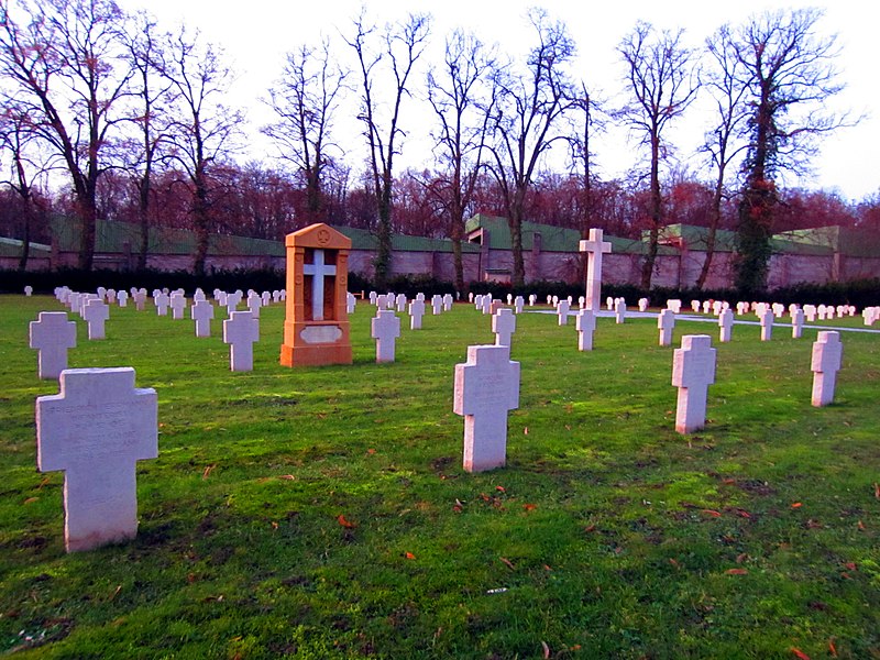 Nécropole nationale de Metz-Chambière