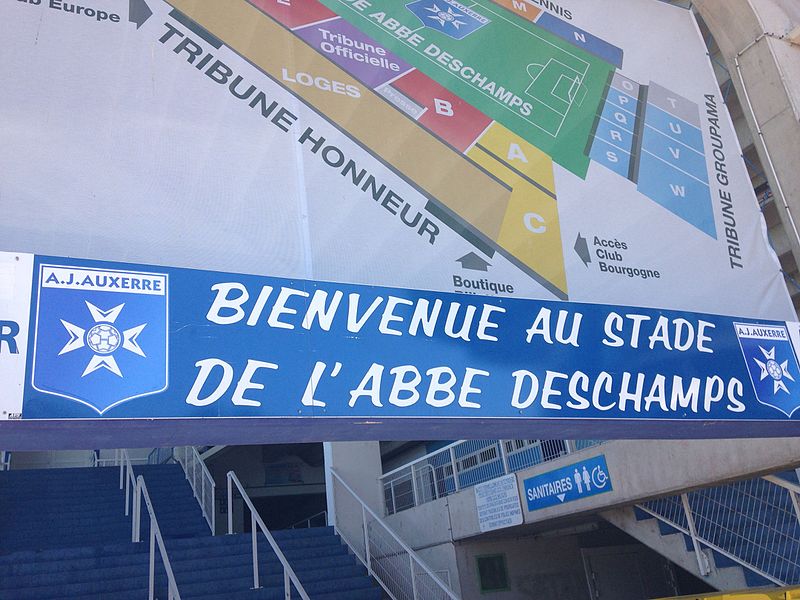 Stade de l'Abbé-Deschamps