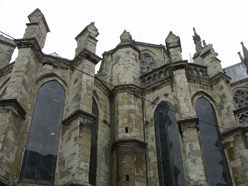 Basilique Notre-Dame-du-Saint-Cordon