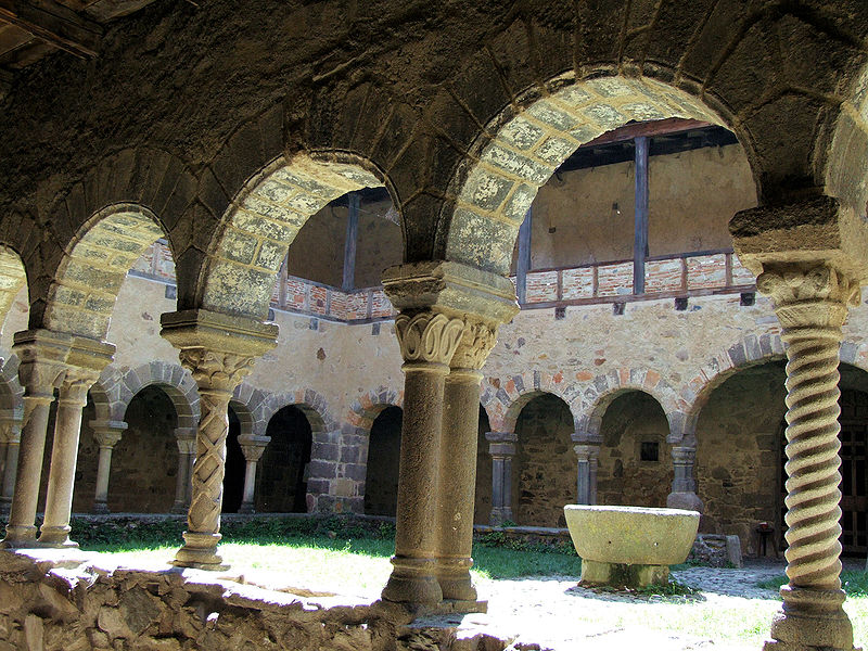 Abbaye Saint-André de Lavaudieu