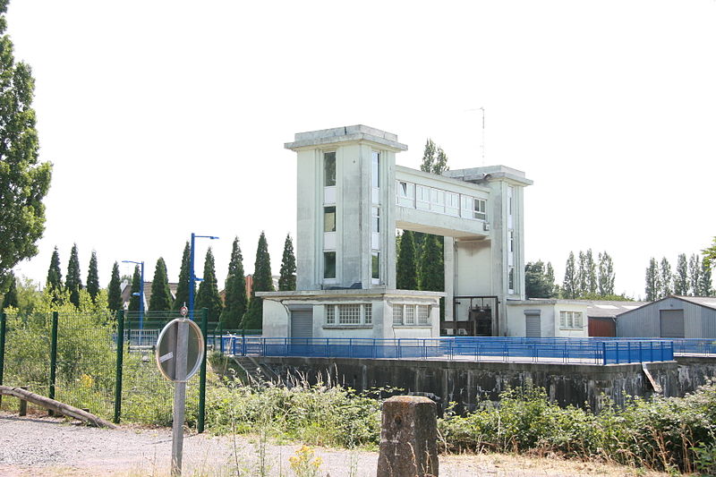 Fontinettes boat lift