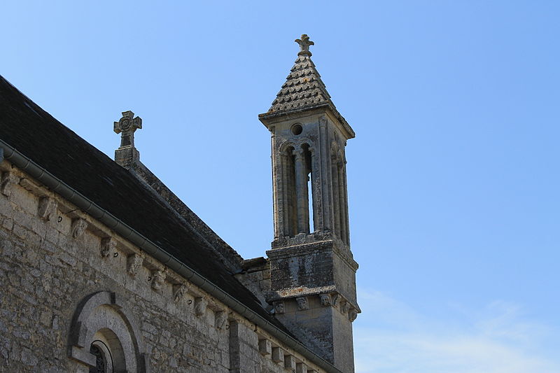 Église Saint-Aubin de Vaux-sur-Aure