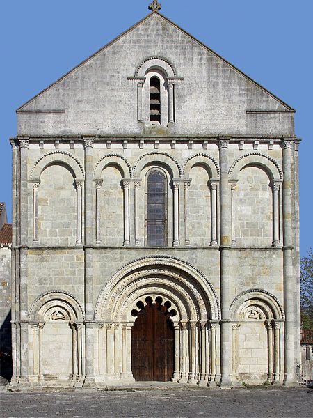 Église Saint-Denis de Montmoreau-Saint-Cybard