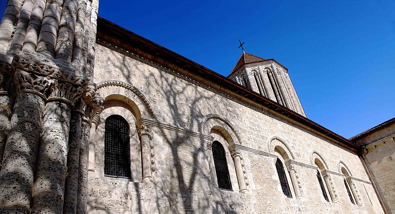 Église Notre-Dame de Surgères