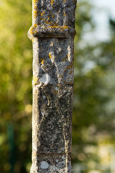 Croix de cimetière de Saint-Erblon
