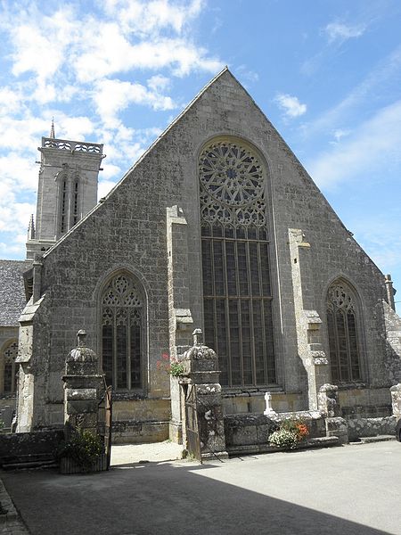 Saint-Jean-du-Doigt Parish close