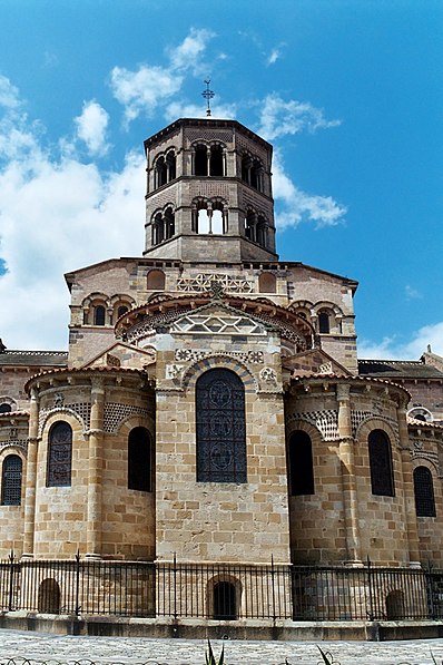 Abbatiale Saint-Austremoine