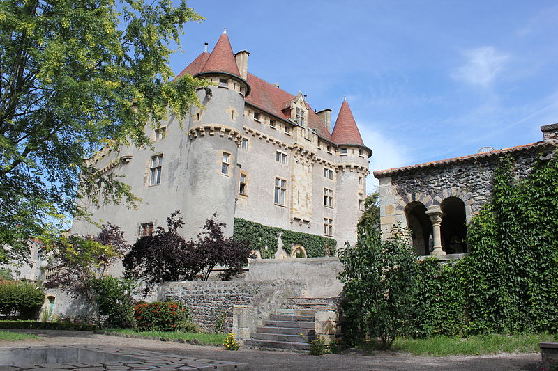 Château de Murol en Saint-Amand