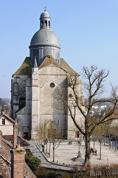 Saint-Quiriace Collegiate Church