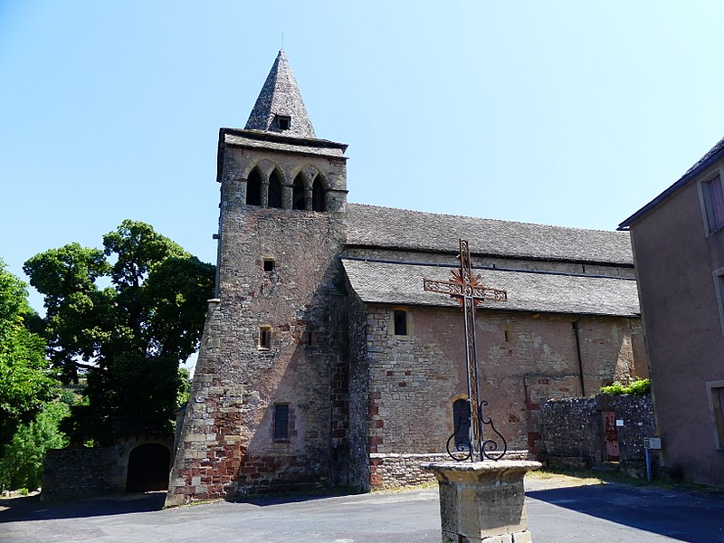 Église Sainte-Fauste de Bozouls