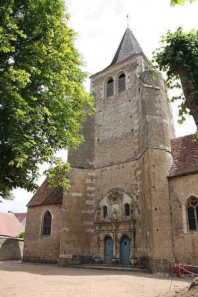 Église Saint-Étienne d'Ainay-le-Château