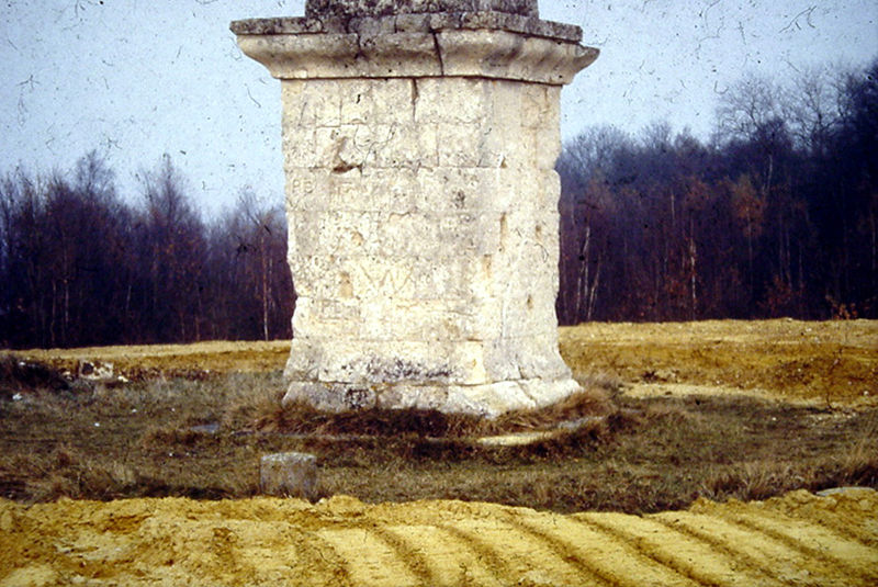 Colonne d'Helfaut