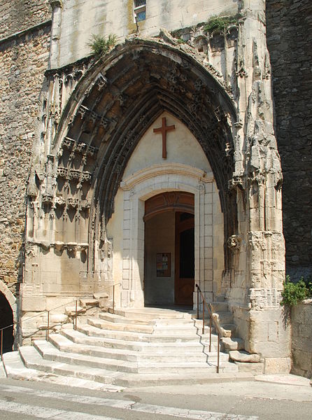 Église prieurale Saint-Saturnin de Pont-Saint-Esprit