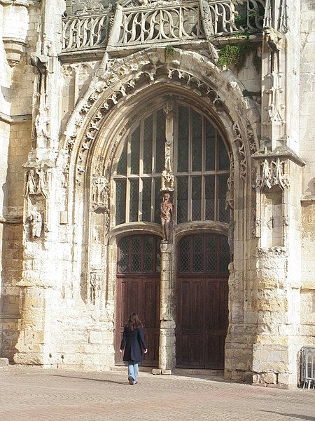 Église Sainte-Croix de Caix