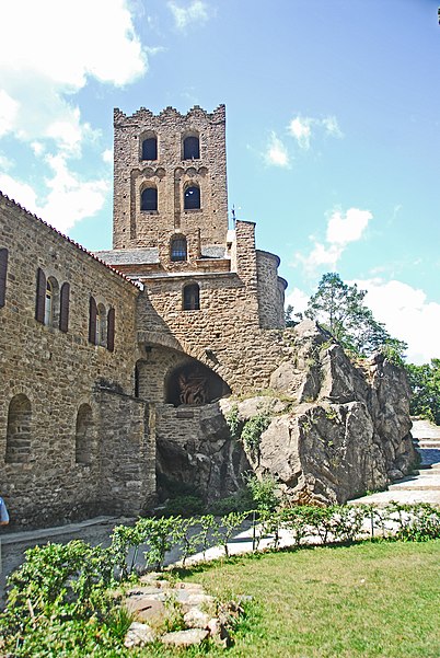 Abadía de San Martín del Canigó