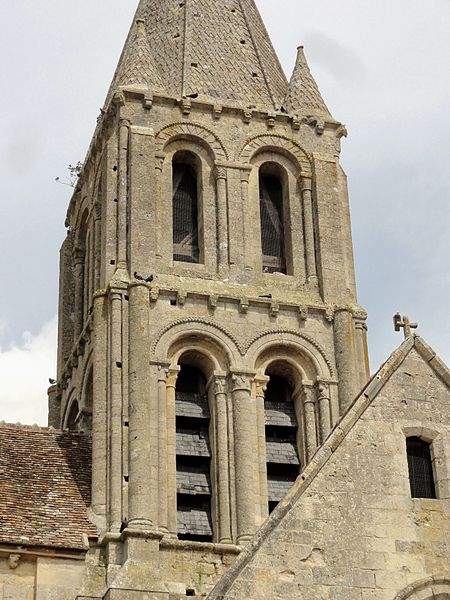 Église Saint-Pierre-et-Saint-Paul de Santeuil