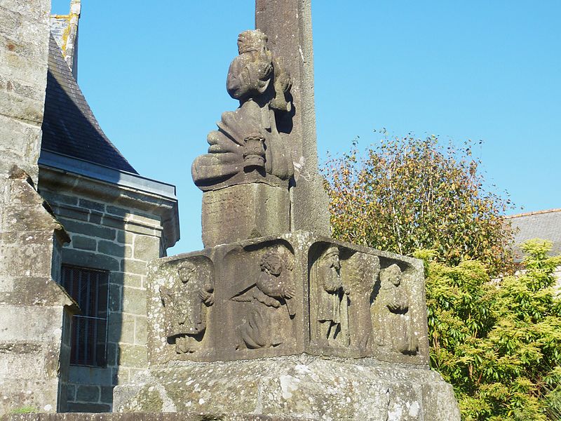 Calvary at Lopérec