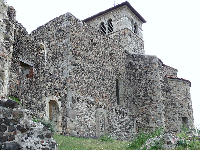 Église prieurale de Saint-Romain-le-Puy