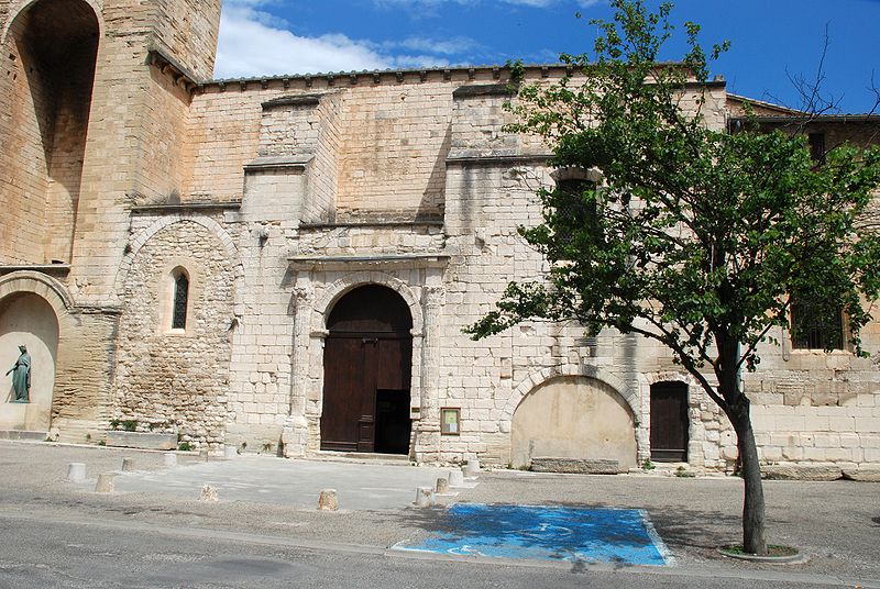 Église Notre-Dame-de-Nazareth de Pernes-les-Fontaines