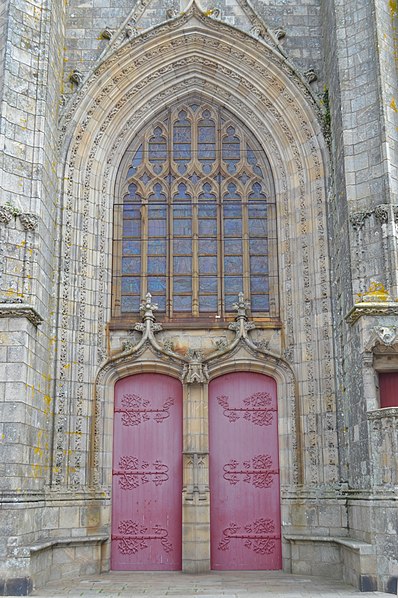 Collégiale Saint-Aubin