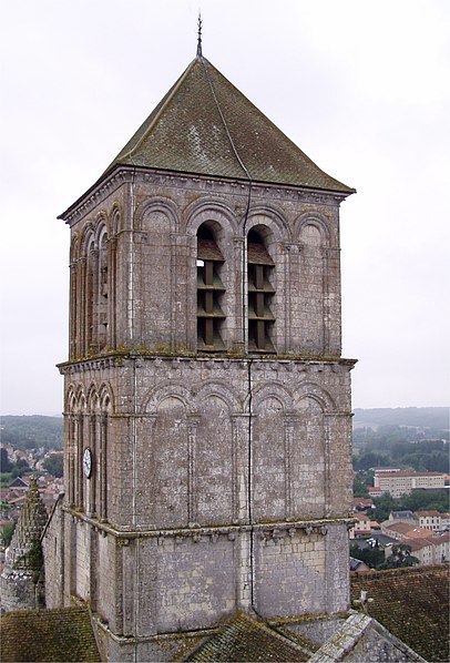 Collégiale Saint-Pierre