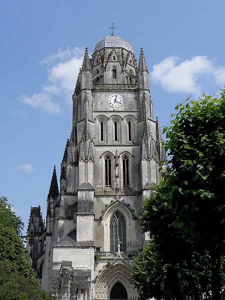 Cathédrale Saint-Pierre de Saintes