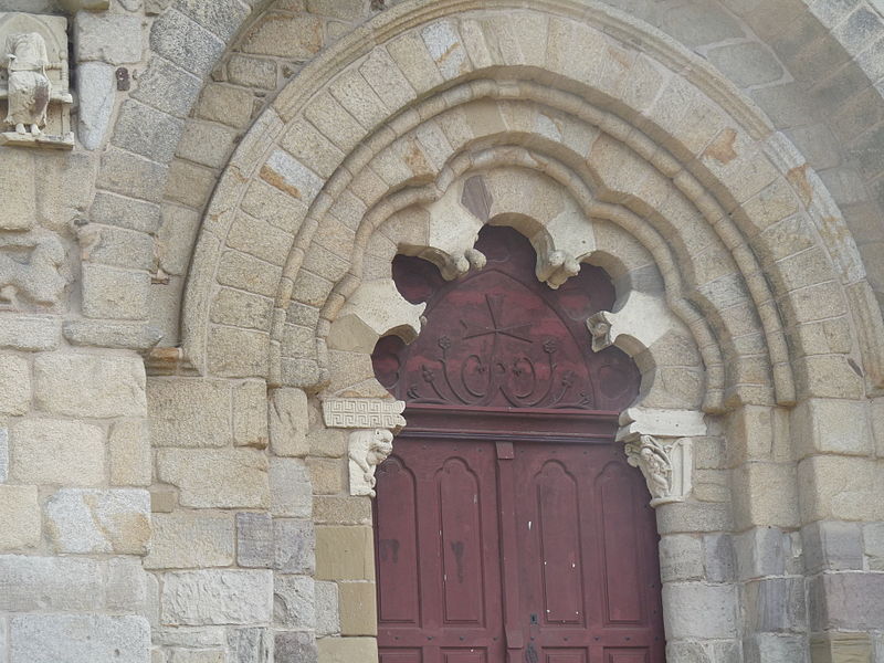 Église abbatiale Saint-Pierre-ès-Liens