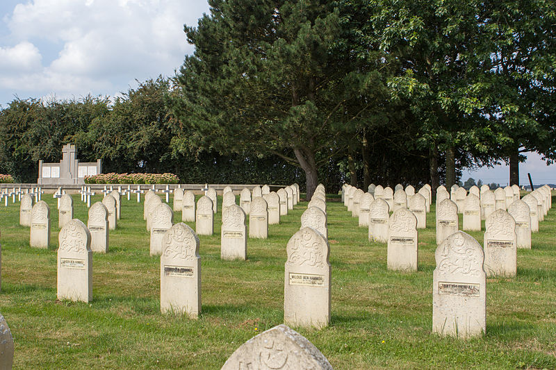 La Targette French War Cemetery