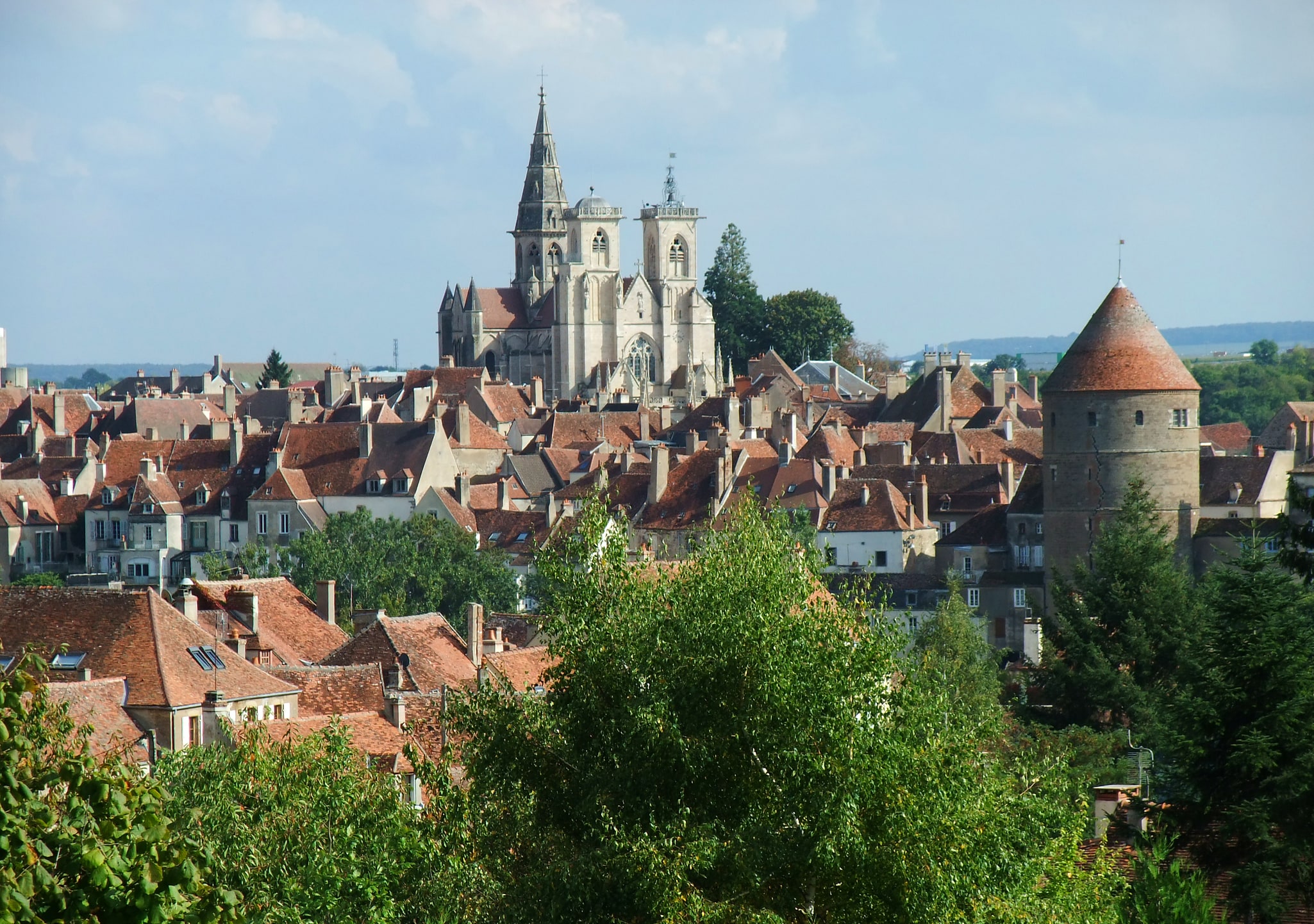 Semur-en-Auxois, Francia